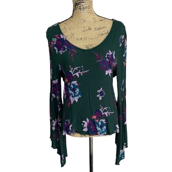 Altar’d State Floral Boho Cut Out Back Tunic Green Size Small - Picture 5 of 11